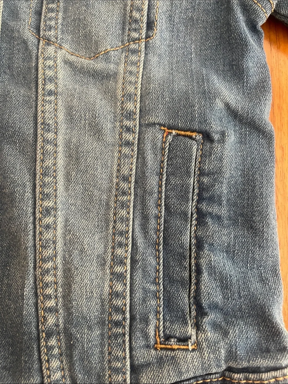 DKNY Lightwash Denim Jean Jacket -Size 6